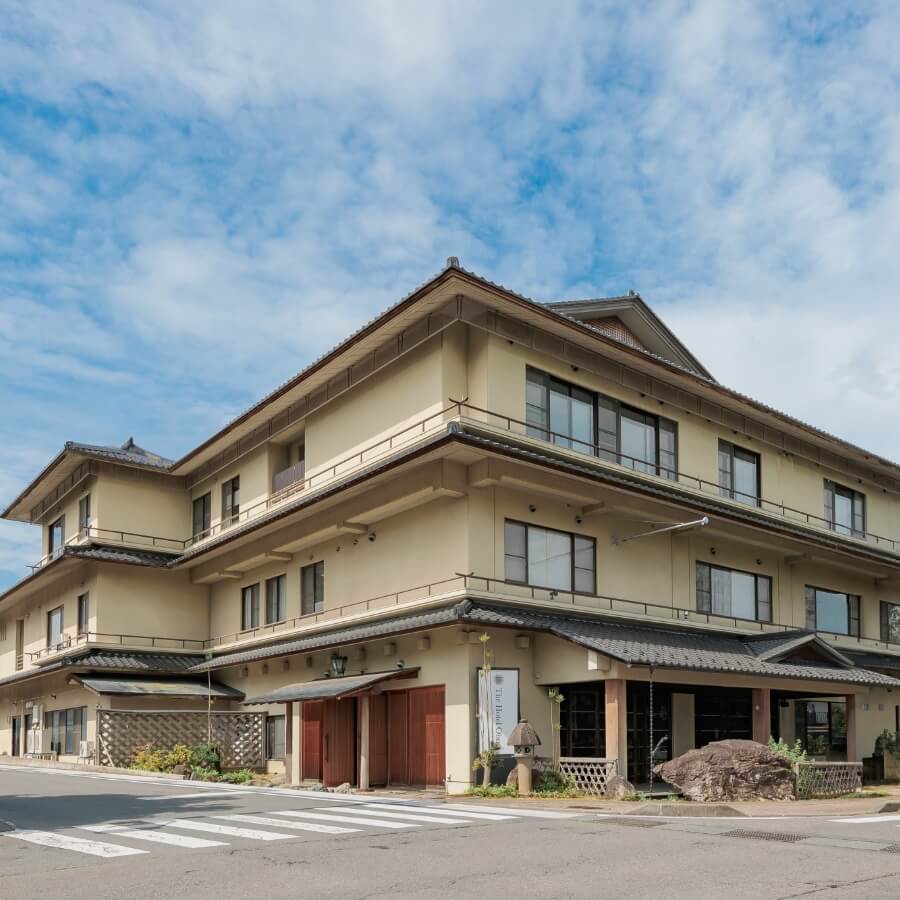 The Hotel Obuse
